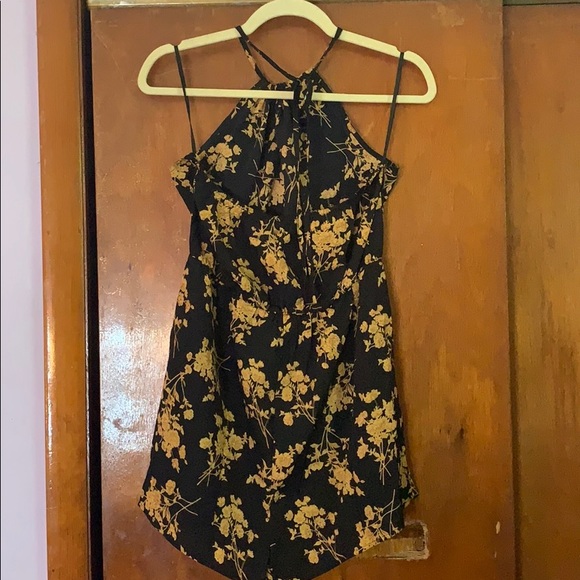 SHEIN Pants - Halter top romper 🌸